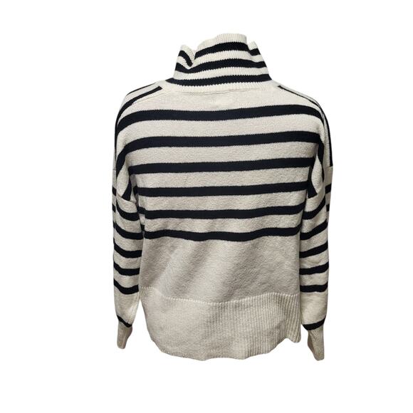 NWT A New Day Black and white top, size xl - Picture 2 of 7